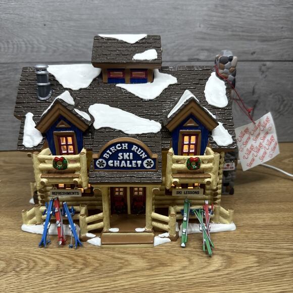 Dept 56 Snow Village Birch Run Ski Chalet #54882 - Picture 1 of 12